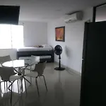 Apartamento en cartagena 1C5 balcòn con vista del mar con aire acondicionado y Wifi