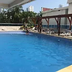 Apartamento en cartagena 1C5 balcòn con vista del mar con aire acondicionado y Wifi
